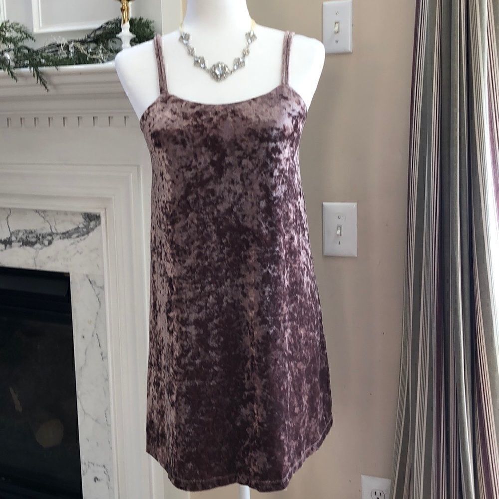 Lush Women’s Xs Crushed Velvet Short Shift Dressgorgeous!